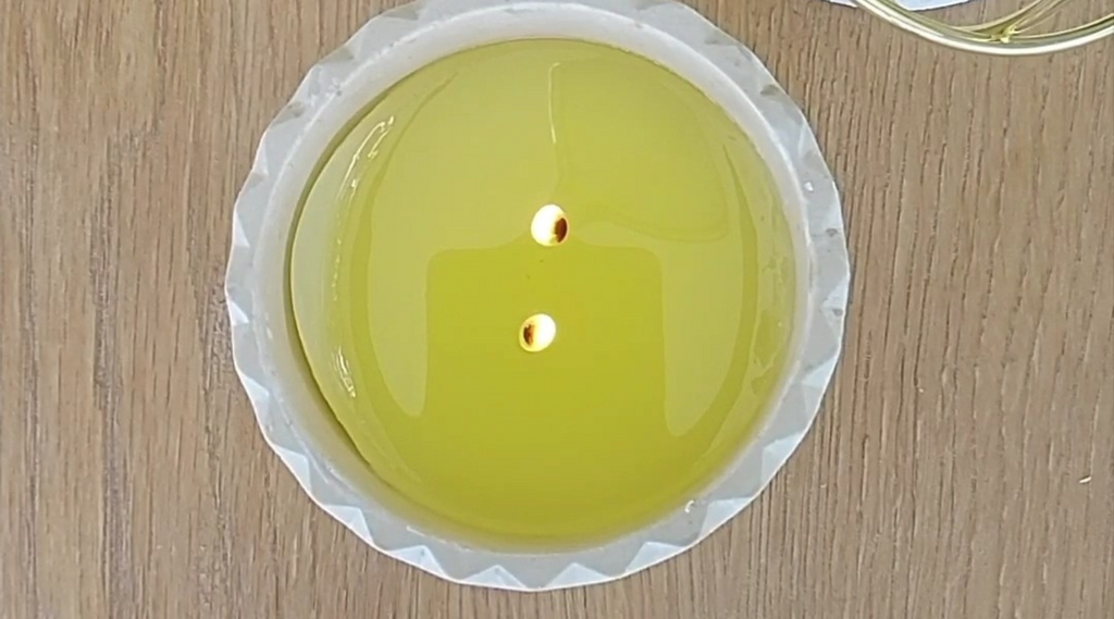 Prevent your candle from Tunneling The Fragrant Nest