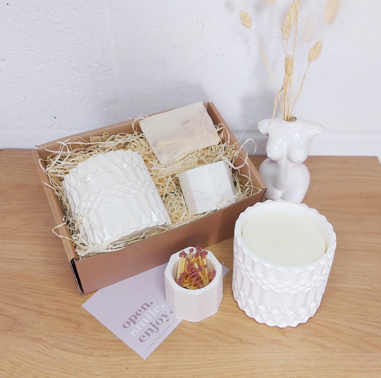 White Scented Candle Gift set - Ireland